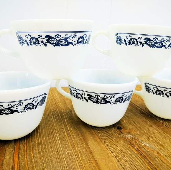 PYREX Old Town Blue Mugs Set Of 5 - Picture 2 of 5